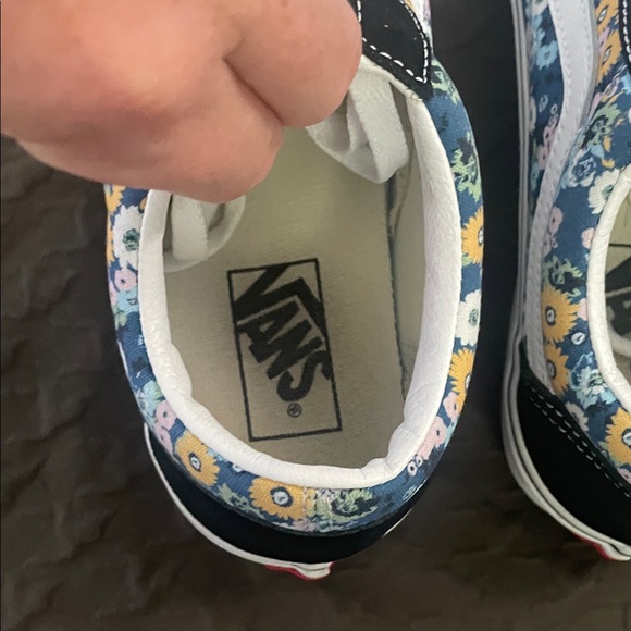 Vans Women's Floral Black Sneakers - Picture 6 of 11